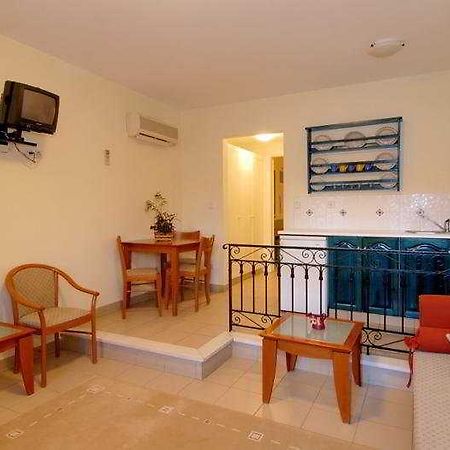 Omirikon Hotel Vathy  Ngoại thất bức ảnh